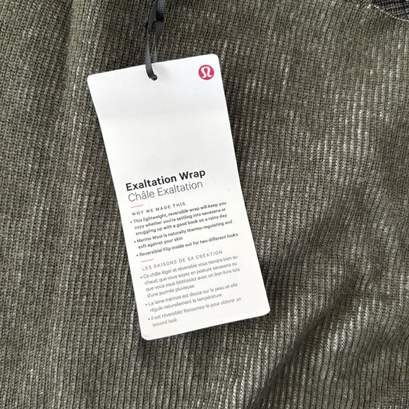 Lululemon Exaltation Wrap *Reversible - Picture 3 of 10